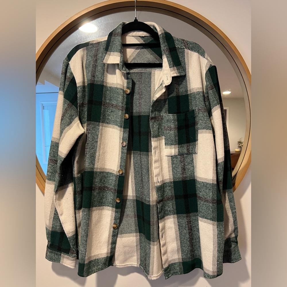 Men’s Green and White Plaid Button-Up Shirt